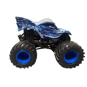 Hot Wheels Monster Jam Ice Blue Dragon Monster Truck 1:64 Black Wheels Blue Rim